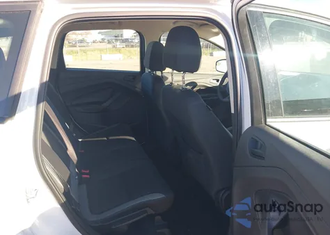 2016 Ford Escape S z USA, uszkodzony, nr VIN 1FMCU0F77GUB35531